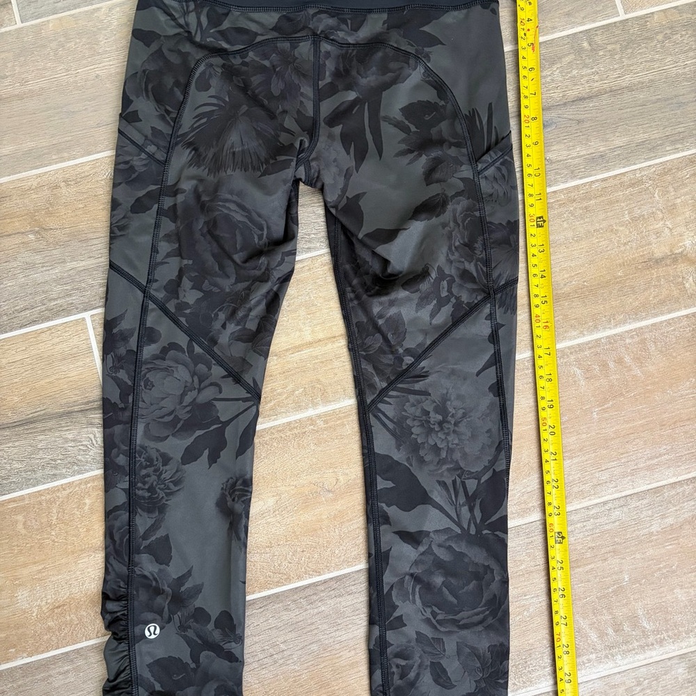 OFFERS WELCOME! lululemon athletica Black Floral